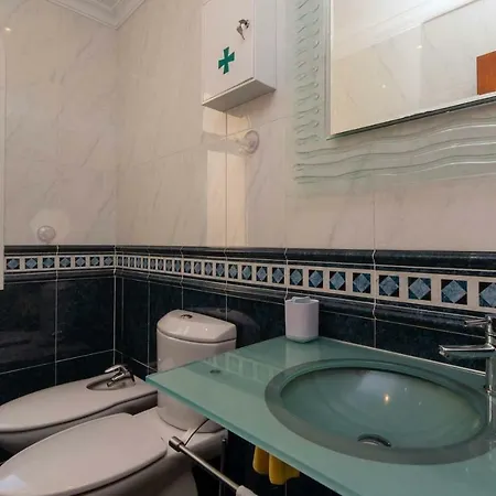 Villa Exclusive On The First Line Of The Ocean With A Private Heated Pool Los Cristianos (Tenerife)